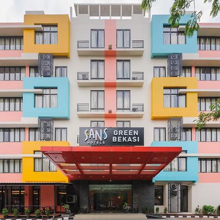 Sans Hotel Green Bekasi By Reddoorz Exterior photo