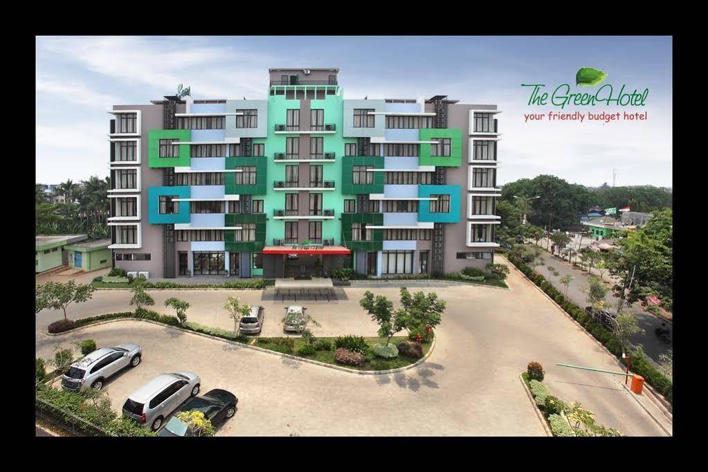 Sans Hotel Green Bekasi By Reddoorz Exterior photo